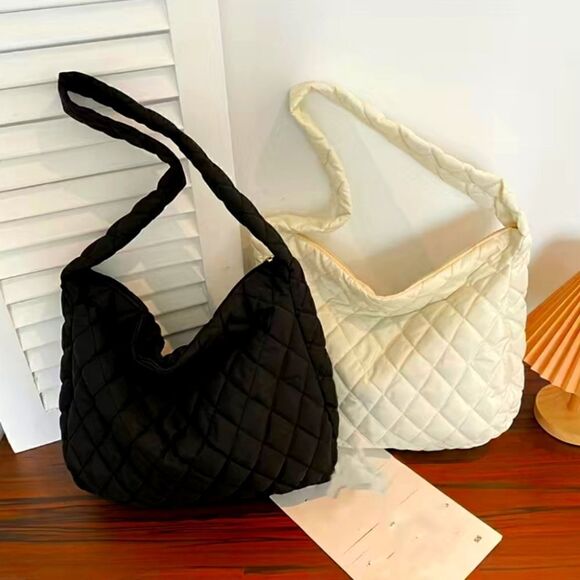 Quilted hobo bag with quilted details large capacity shoulder bags - Picture 1 of 11